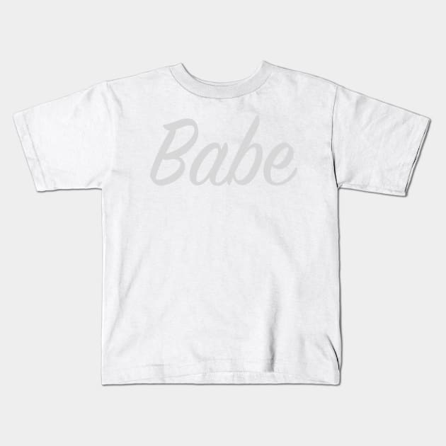 Babe//Fade Kids T-Shirt by ijsw